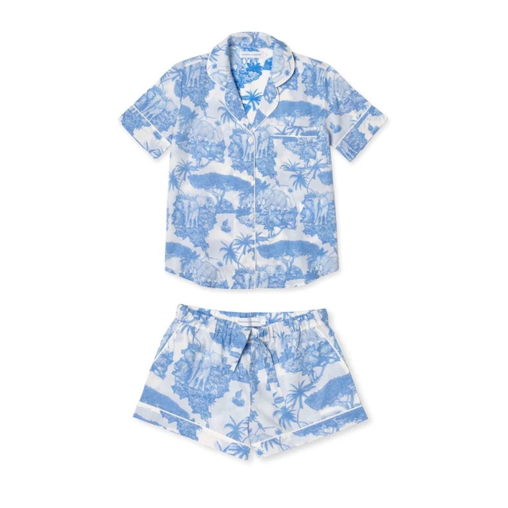 Desmond & Dempsey Tropical Blue and White Women's Pajama Set